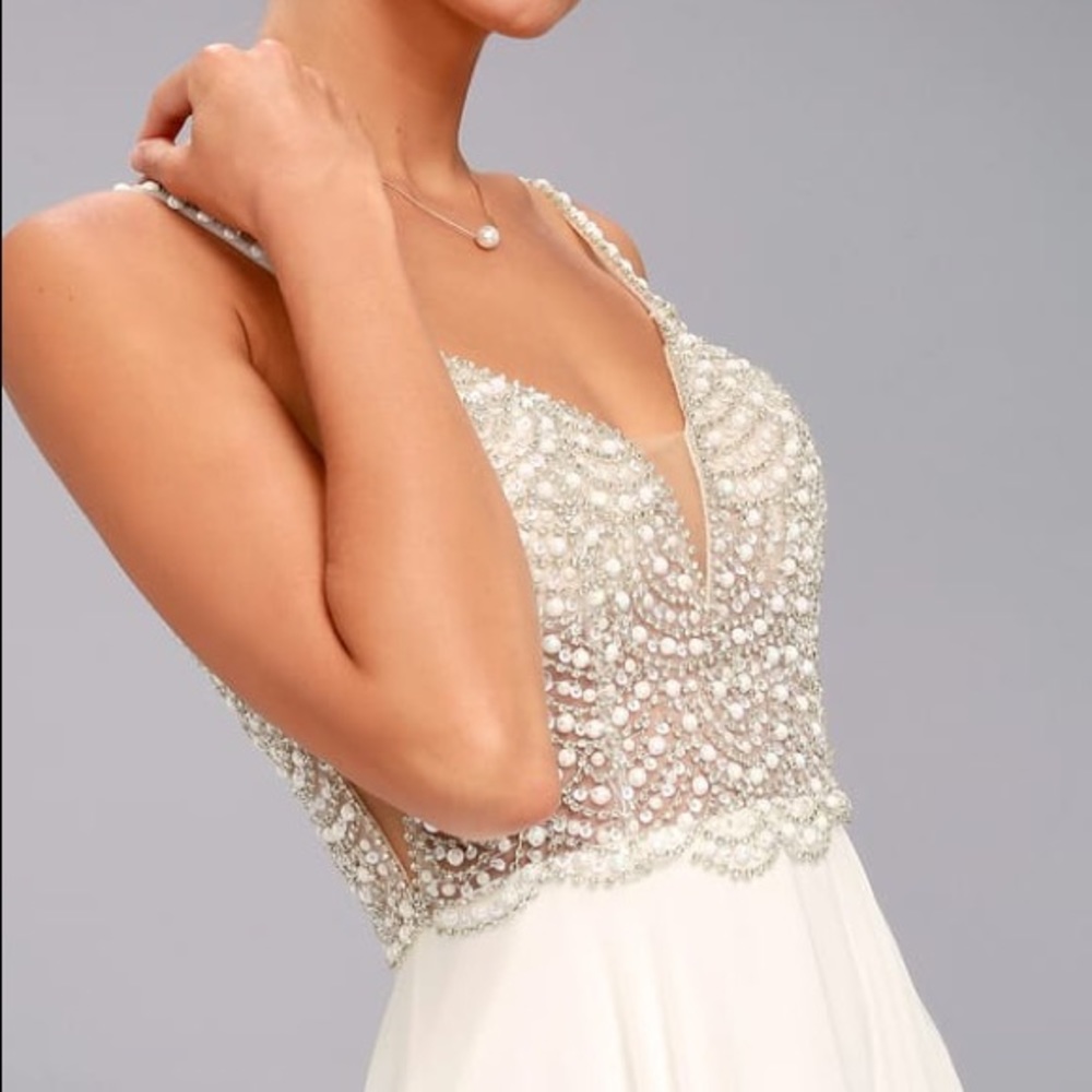 TRUE LOVE WHITE BEADED RHINESTONE MAXI DRESS sz 6